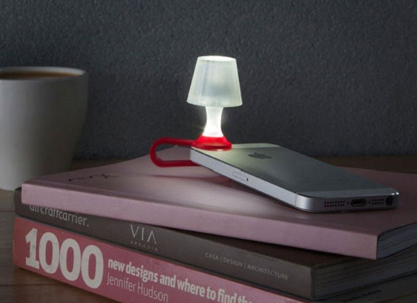 peleg-design-luma-iphone-mini-lampe-chevet-3