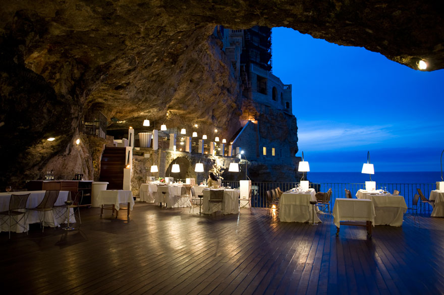D  nez dans une grotte bord mer Italie CD-MENTIEL MAGAZINE