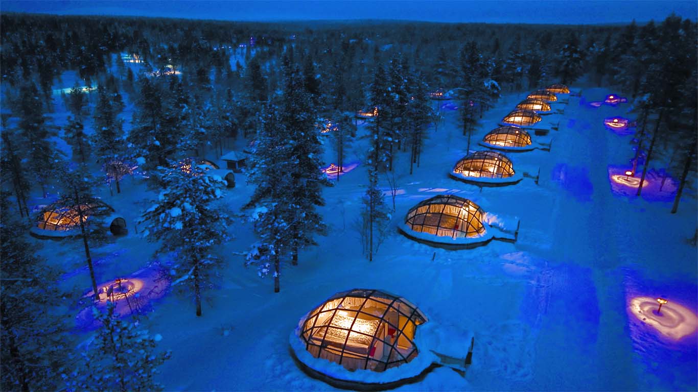 Dormir dans un igloo de verre pour admirer les aurores boréales CD