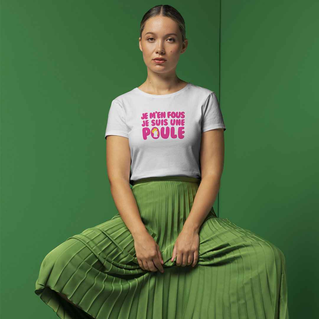 T-shirt Blanc "Je M'en Fous Je Suis Une Poule" by CD-MENTIEL STORE