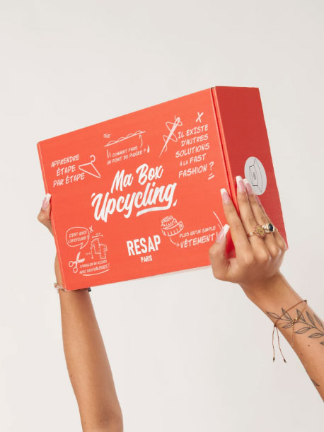RESAP propose des Box DIY pour créer vos propres accessoires de mode upcyclés.
